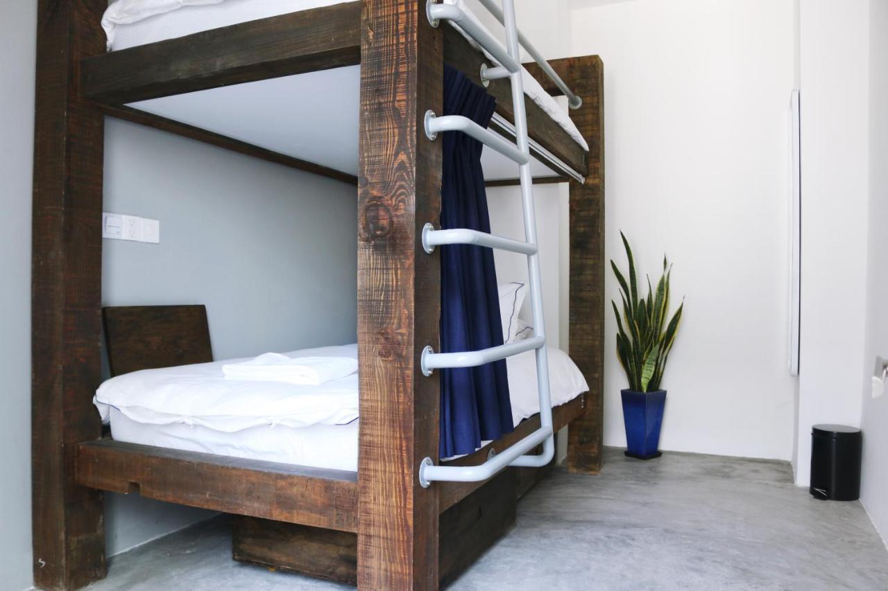 The Dorm Saigon (Adults Only) Vandrarhem Ho Chi Minh-staden Rum bild